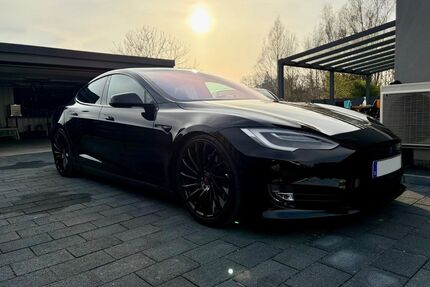 Tesla Model S Gebrauchtwagen