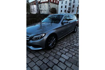 Mercedes-Benz 220 Gebrauchtwagen