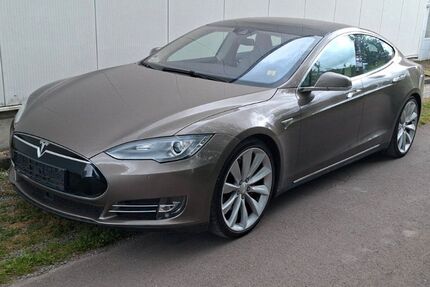 Tesla Model S Gebrauchtwagen