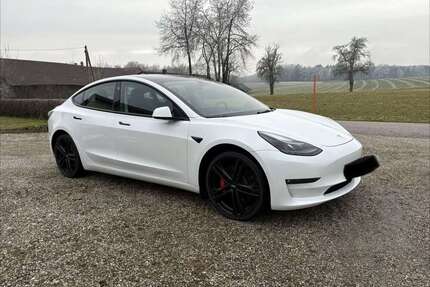 Tesla Model 3 Gebrauchtwagen