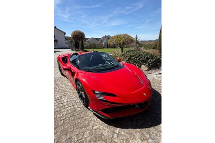 Ferrari SF90 Gebrauchtwagen
