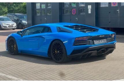 Lamborghini Aventador Gebrauchtwagen