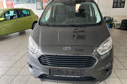 Ford Tourneo Courier Gebrauchtwagen