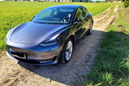 Tesla Model 3 Gebrauchtwagen