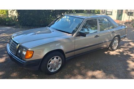 Mercedes-Benz 230 Gebrauchtwagen
