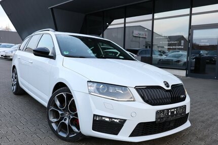 Skoda Octavia RS Combi 2.0 TDI DSG WHITE & BLACK PANO Gebrauchtwagen