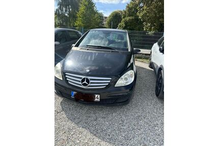 Mercedes-Benz B 180 Gebrauchtwagen