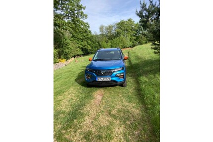 Dacia Spring Comfort Plus mit Look-Paket-Orange 