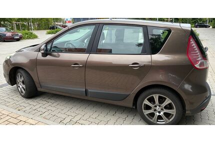 Renault Grand Scenic Gebrauchtwagen