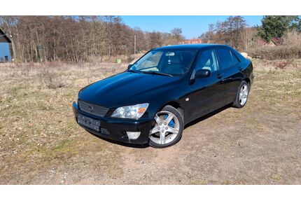 Lexus IS 200 Gebrauchtwagen