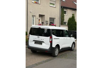 Ford Tourneo Courier Gebrauchtwagen