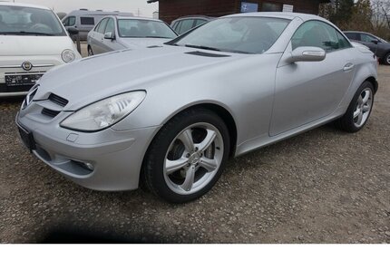 Mercedes-Benz SLK 350 SH-gepfl. bei DB Bi-Xenon Windschott Gebrauchtwagen