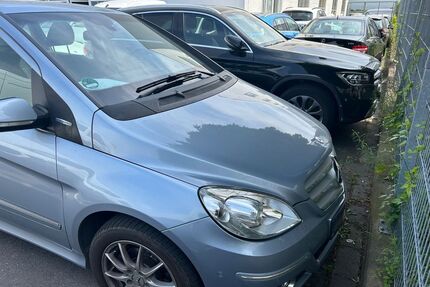 Mercedes-Benz B 180 Gebrauchtwagen