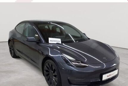 Tesla Model 3 Gebrauchtwagen