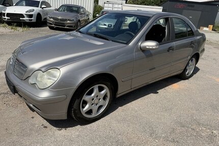 Mercedes-Benz C 220 CDI Automatik SHZ Tempomat Gebrauchtwagen
