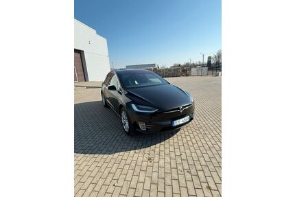 Tesla Model X Gebrauchtwagen