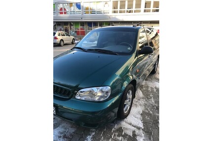 Kia Carnival II Gebrauchtwagen