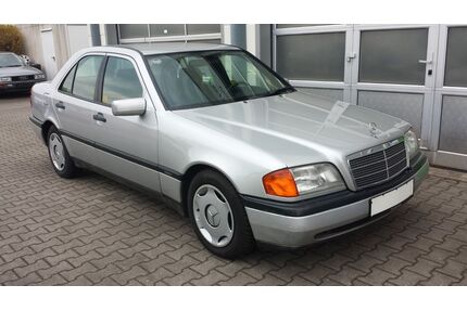 Mercedes-Benz C 180 Gebrauchtwagen