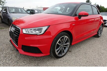 Audi A1 sport 1,8TFSI Bi-Xenon S-tronic S-line PDC 8xAl Gebrauchtwagen