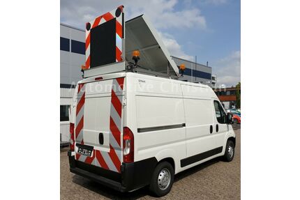 Mercedes-Benz Jumper 