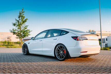 Tesla Model 3 Gebrauchtwagen