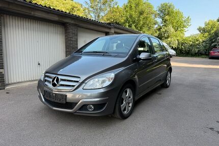 Mercedes-Benz B 180 Gebrauchtwagen