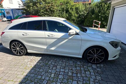Mercedes-Benz CLA 180 Shooting Brake Gebrauchtwagen