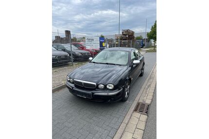 Jaguar X-Type Gebrauchtwagen