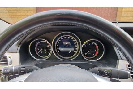 Mercedes-Benz E 200 Gebrauchtwagen