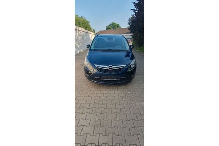 Opel Zafira Tourer Gebrauchtwagen