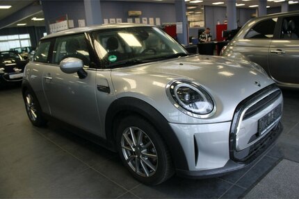 Mini Cooper Essential Trim - 8-Fach - Gebrauchtwagen