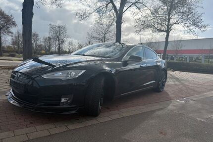 Tesla Model S Gebrauchtwagen