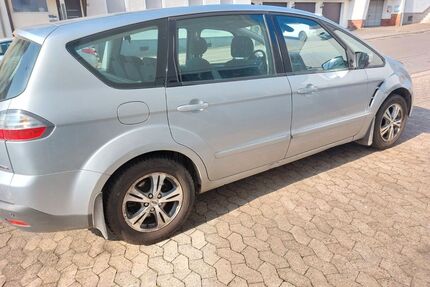 Ford S-Max Gebrauchtwagen