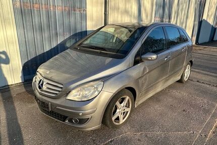 Mercedes-Benz B 180 Gebrauchtwagen