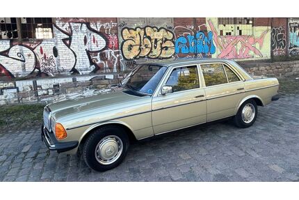 Mercedes-Benz 230 Gebrauchtwagen