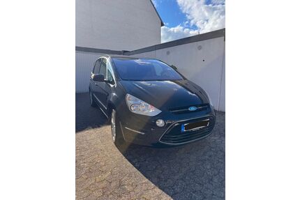 Ford S-Max Gebrauchtwagen
