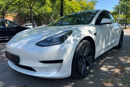 Tesla Model 3 Gebrauchtwagen