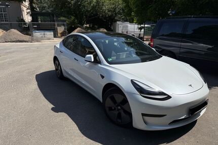 Tesla Model 3 Gebrauchtwagen