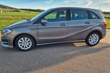 Mercedes-Benz B 180 Gebrauchtwagen