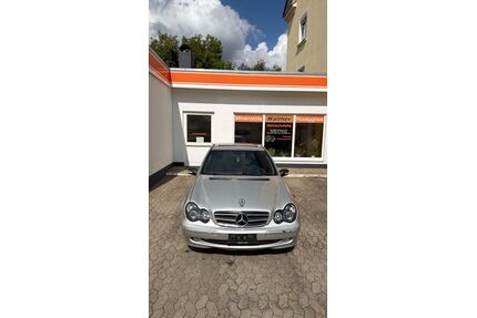 Mercedes-Benz 220 Gebrauchtwagen