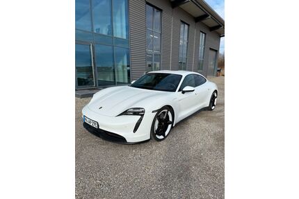 Porsche Taycan Gebrauchtwagen