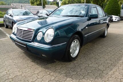 Mercedes-Benz E 230 Gebrauchtwagen