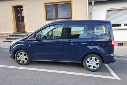 Ford Tourneo Courier Gebrauchtwagen