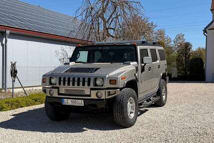 Hummer H2 
