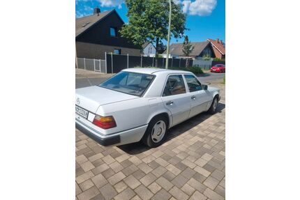 Mercedes-Benz E 200 Gebrauchtwagen