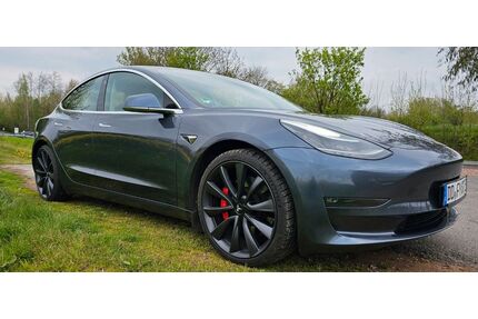 Tesla Model 3 Gebrauchtwagen