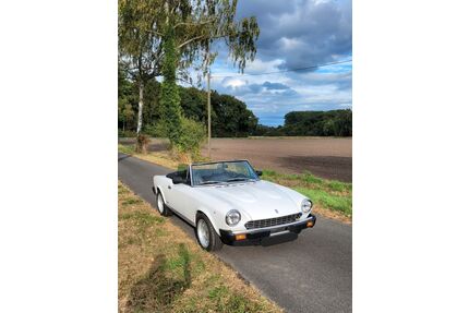 Fiat 124 Spider Gebrauchtwagen