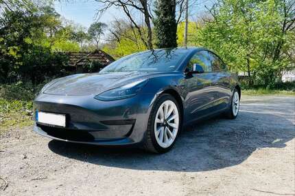 Tesla Model 3 Gebrauchtwagen