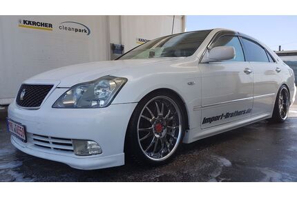 Toyota Crown Gebrauchtwagen