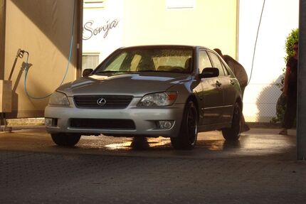 Lexus IS 200 Gebrauchtwagen